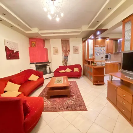 House - Spacious With 2 Bedrooms And Mountain View Apartament *